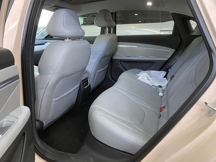 Фото 5 - XPeng Mona M03