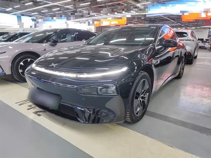 Фото 2 - XPeng P7