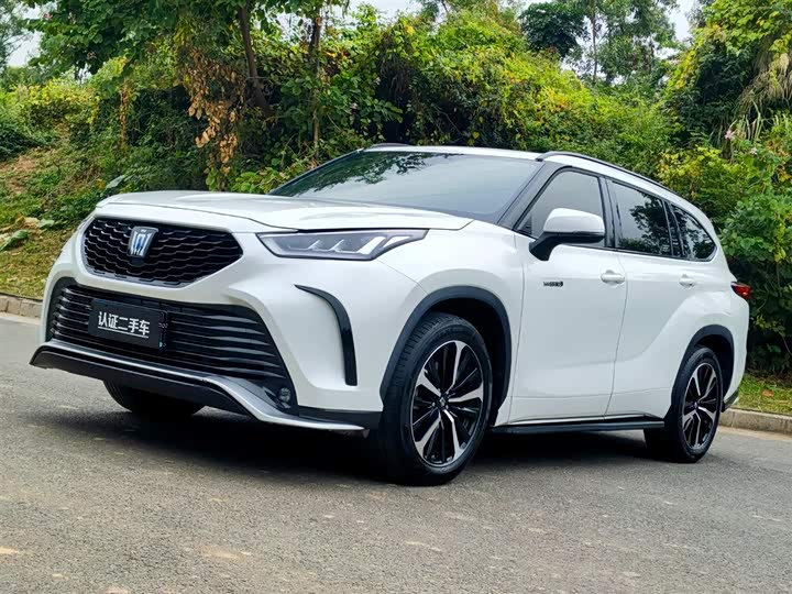 Фото 1 - Toyota Crown Kluger