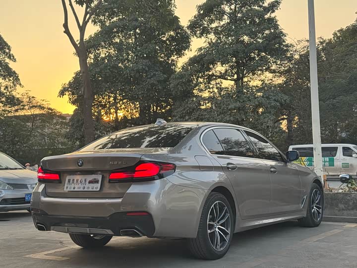 Фото 4 - BMW 5 Series