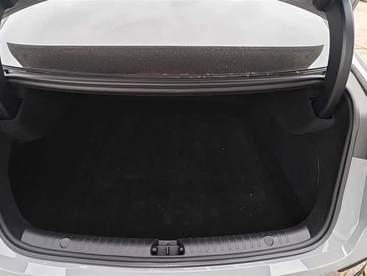 Фото 4 - BYD Han