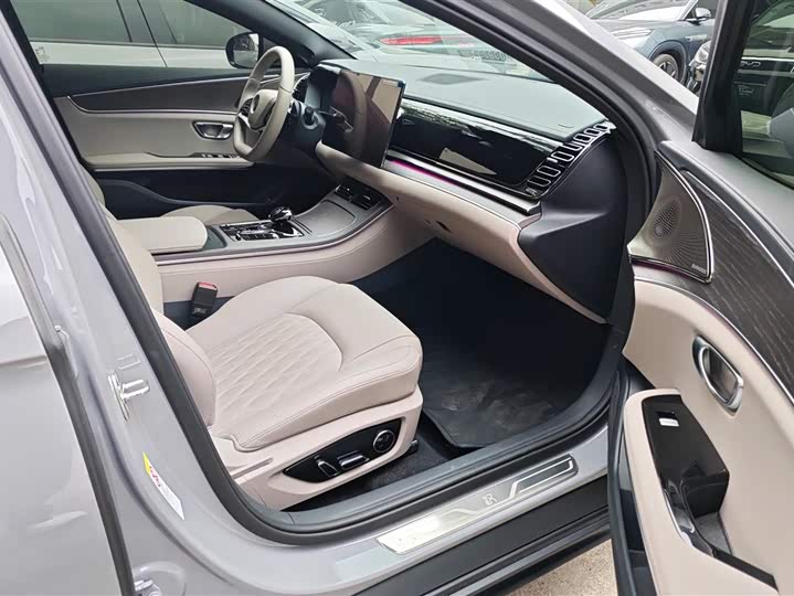 Фото 8 - BYD Han