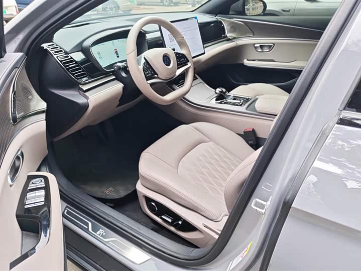 Фото 9 - BYD Han