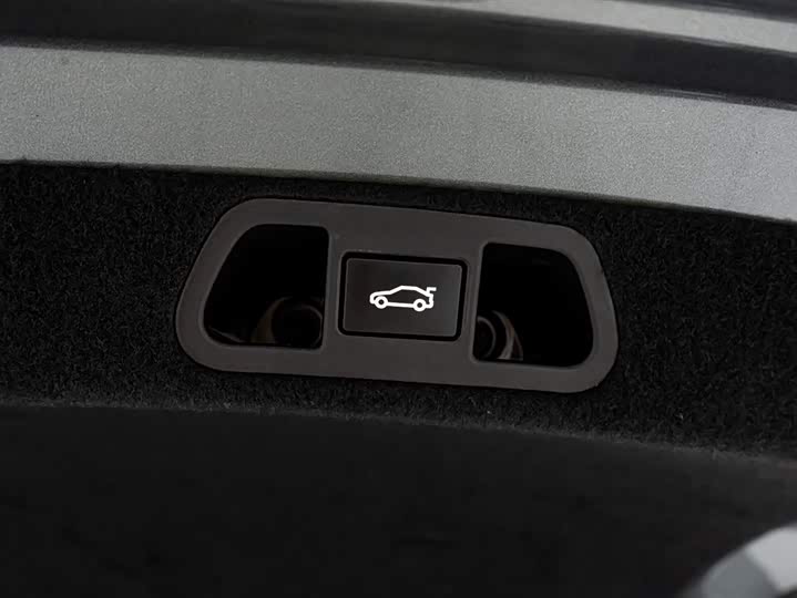 Фото 3 - XPeng P7