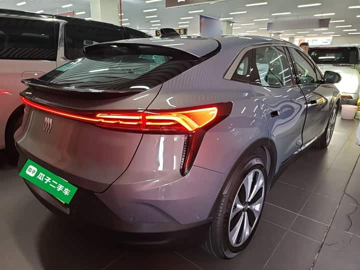 Фото 7 - Buick Electra E4