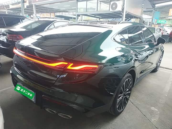 Фото 7 - MG Motor 7