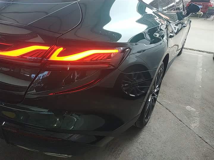 Фото 8 - MG Motor 7