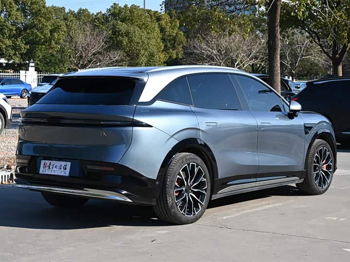 Фото 6 - Zeekr 7X