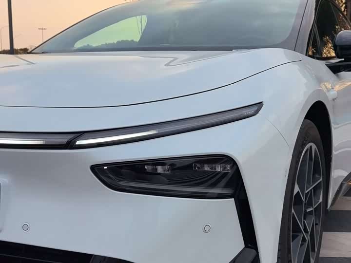 Фото 5 - XPeng F57