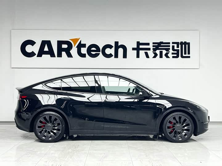 Фото 4 - Tesla Model Y