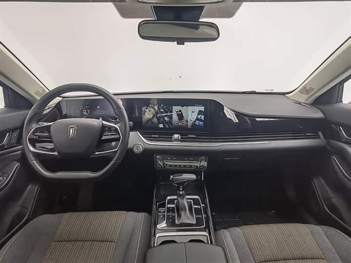 Фото 5 - Bestune B70