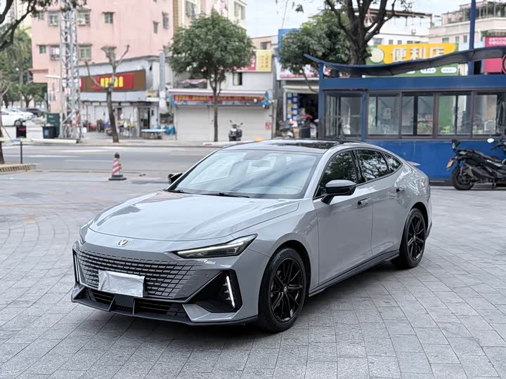 Фото 1 - Changan UNI-V