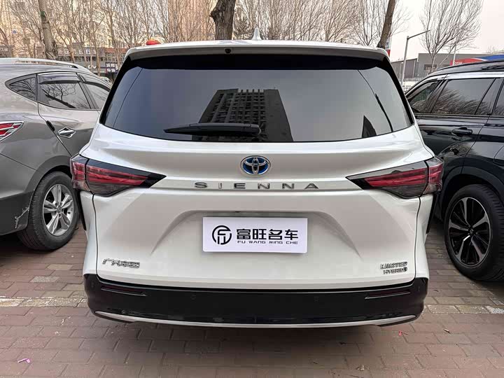 Фото 5 - Toyota Sienna