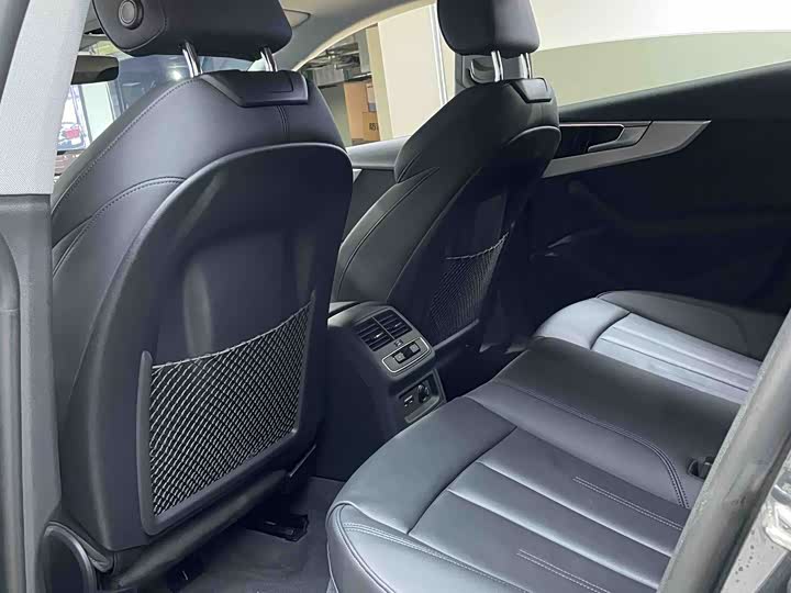 Фото 9 - Audi A5