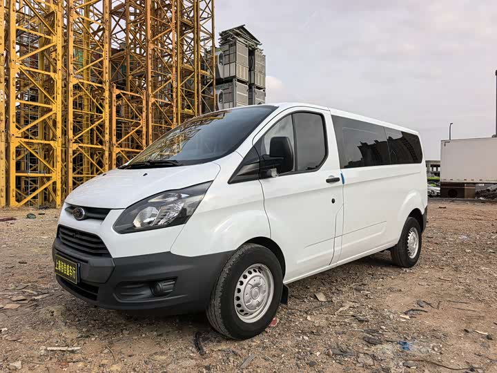 Фото 1 - Ford Transit