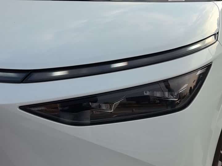 Фото 5 - XPeng X9