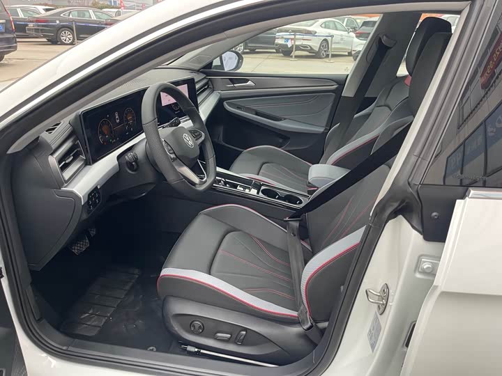 Фото 4 - Volkswagen Lamando L