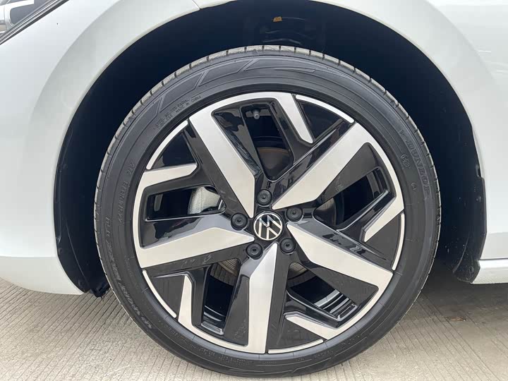 Фото 8 - Volkswagen Lamando L