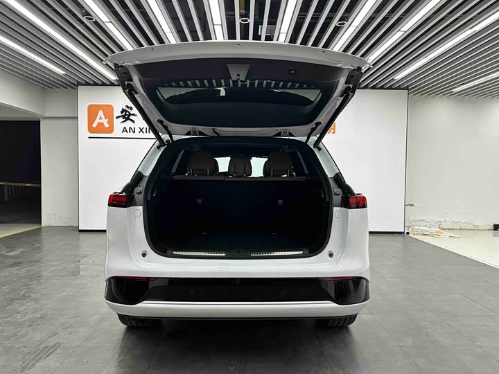 Фото 5 - XPeng G9