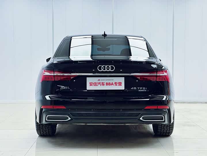 Фото 2 - Audi A6L