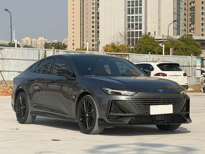 Фото 3 - Changan UNI-V