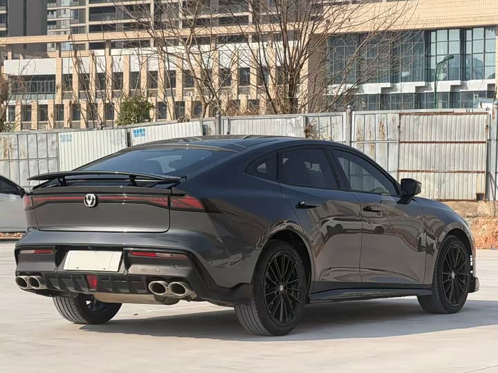 Фото 7 - Changan UNI-V