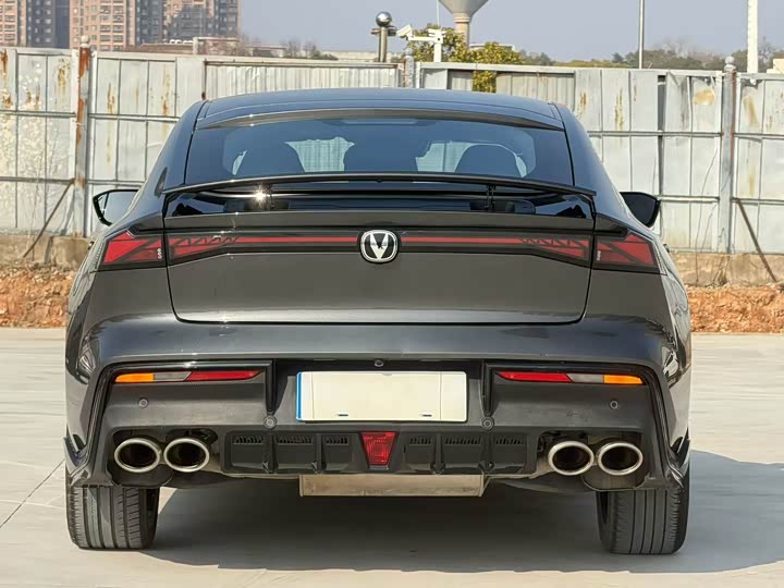 Фото 8 - Changan UNI-V