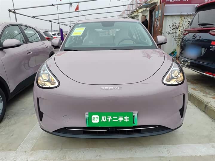 Фото 3 - Geely Galaxy Geome