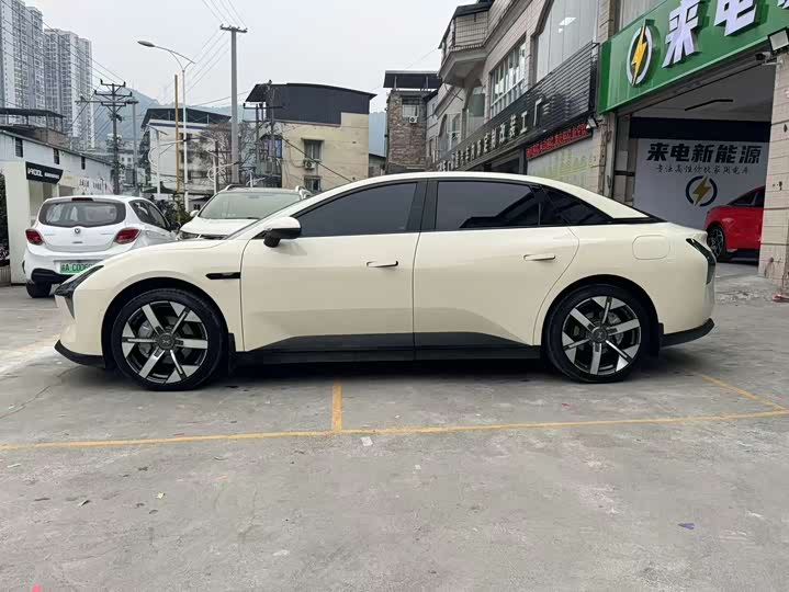 Фото 3 - XPeng Mona M03