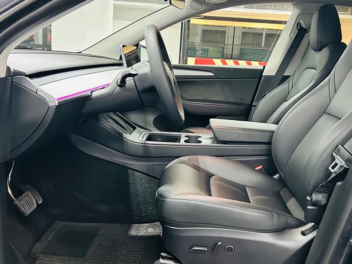 Фото 7 - Tesla Model Y