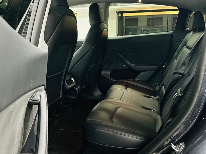 Фото 8 - Tesla Model Y