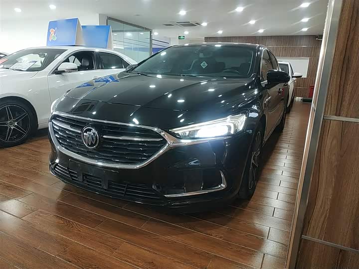 Фото 1 - Buick LaCrosse