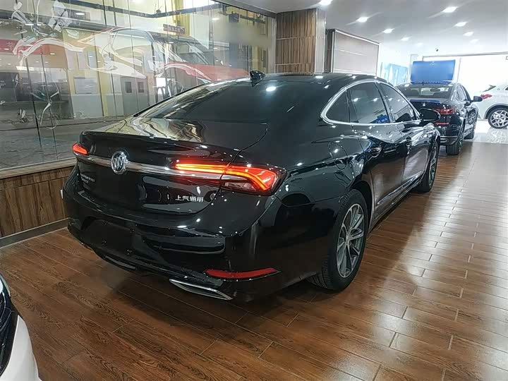 Фото 7 - Buick LaCrosse