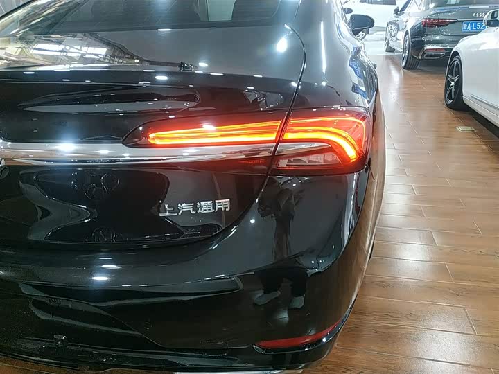 Фото 8 - Buick LaCrosse