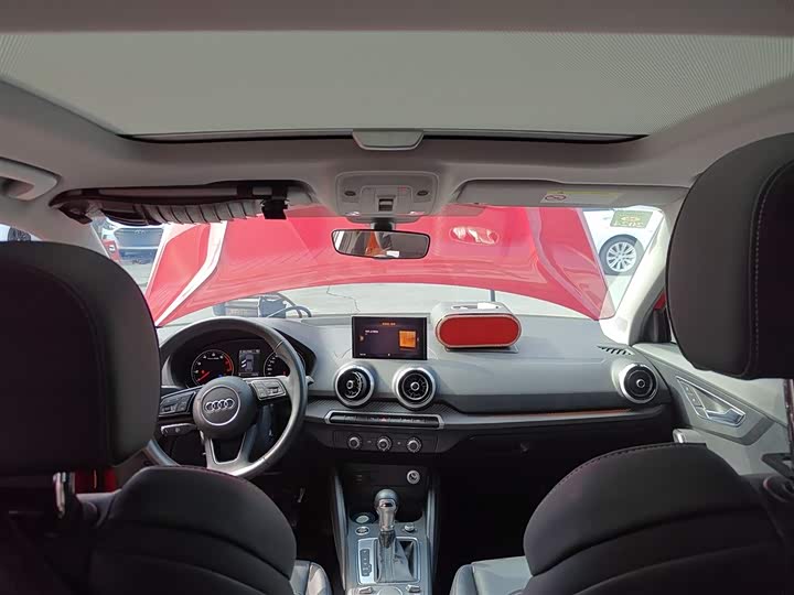 Фото 8 - Audi Q2L