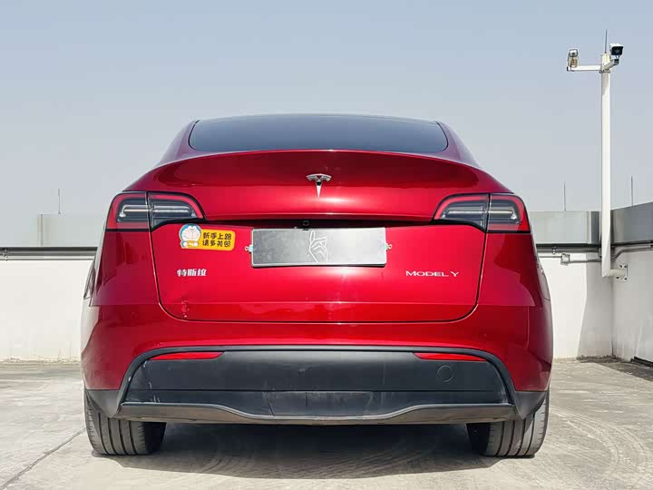 Фото 8 - Tesla Model Y