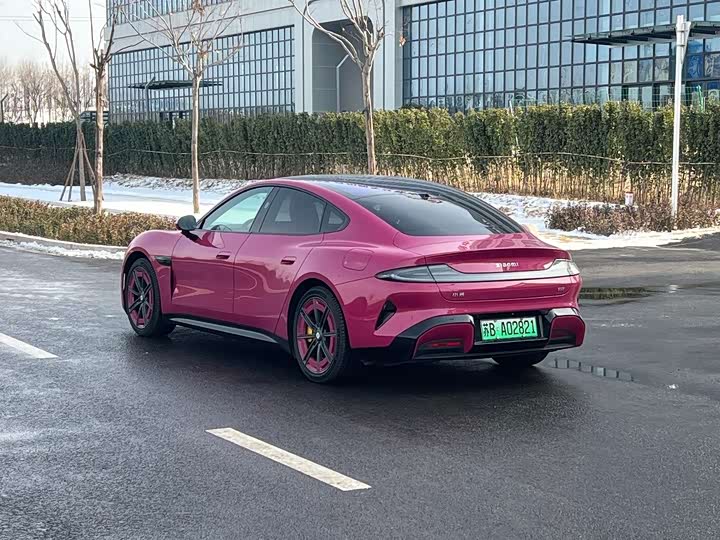 Фото 5 - Xiaomi SU7