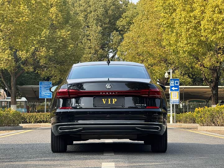 Фото 6 - Volkswagen Passat