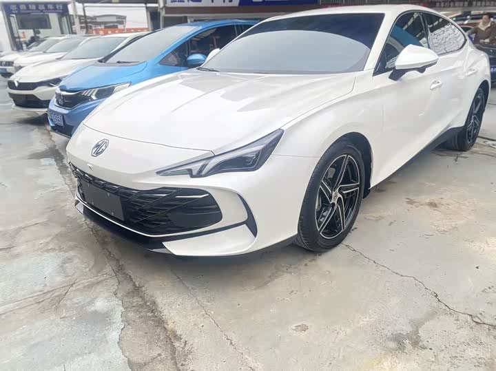 Фото 2 - MG Motor 7