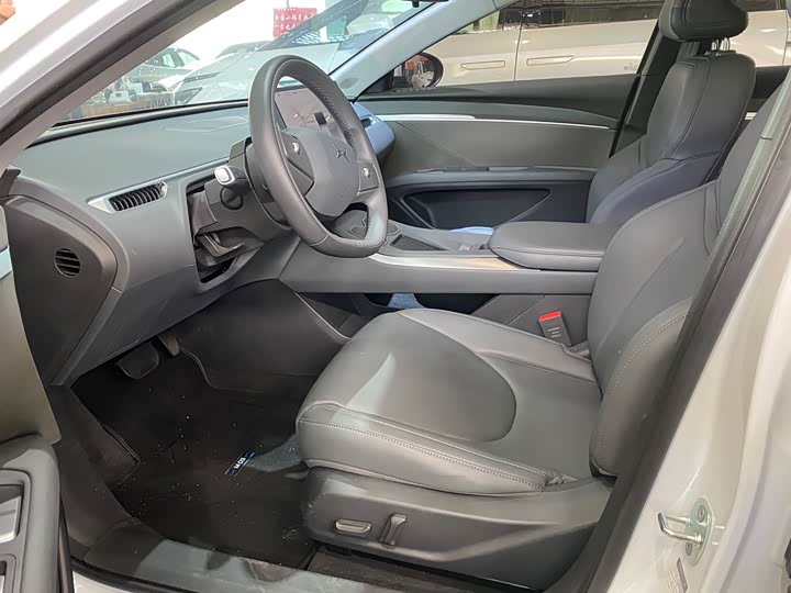 Фото 4 - XPeng Mona M03