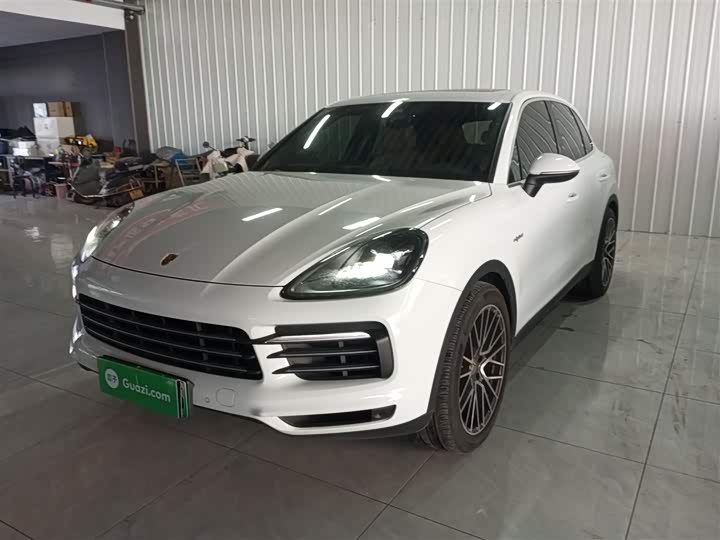 Фото 2 - Porsche Cayenne Hybrid