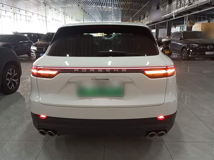 Фото 6 - Porsche Cayenne Hybrid