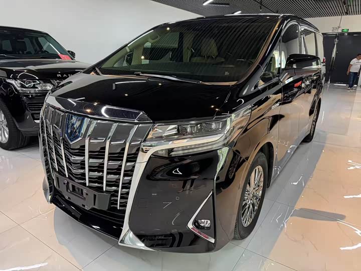Фото 1 - Toyota Alphard