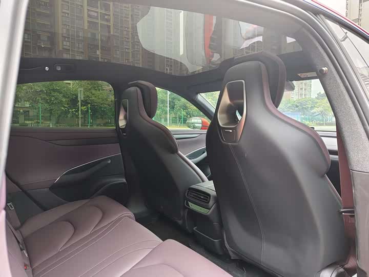 Фото 9 - Xiaomi SU7