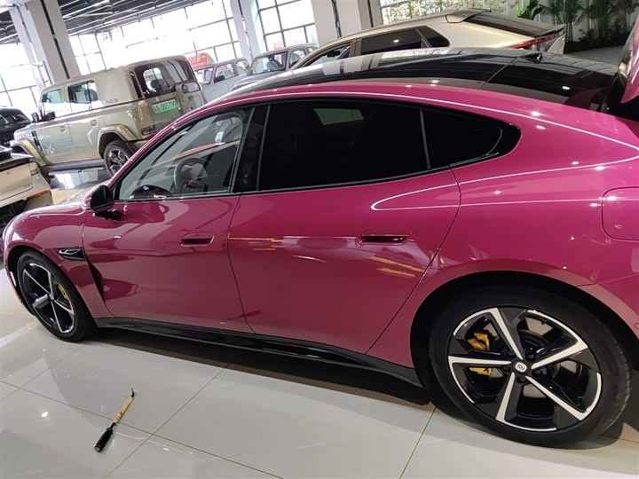 Фото 5 - Xiaomi SU7