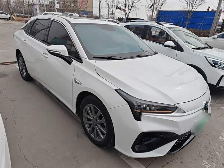 Фото 4 - GAC Aion S