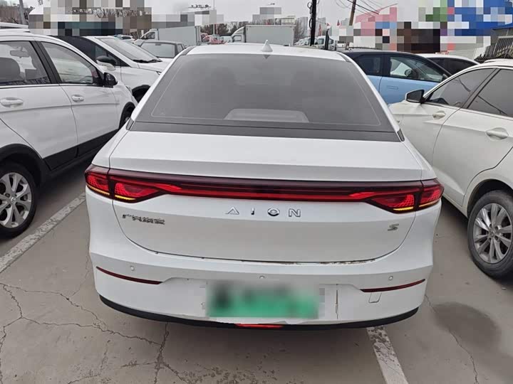 Фото 6 - GAC Aion S