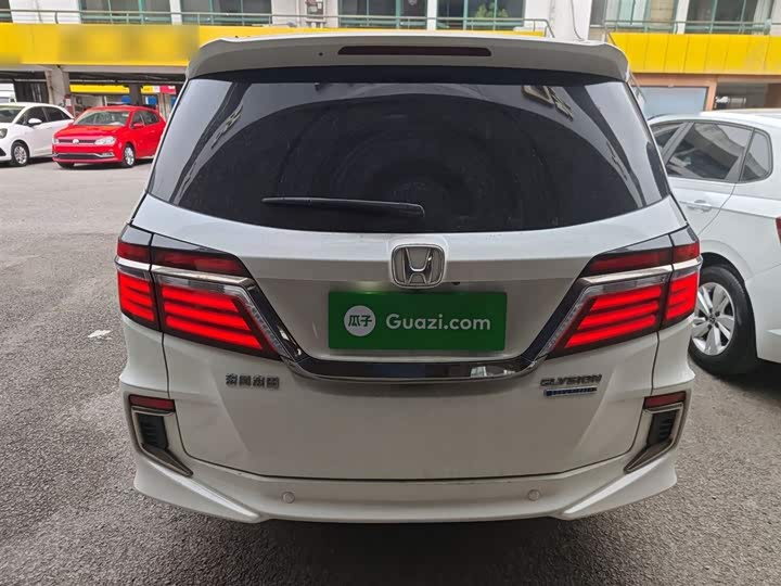 Фото 6 - Honda Elysion