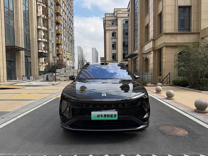 Фото 2 - Nio ES6