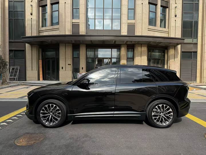 Фото 4 - Nio ES6